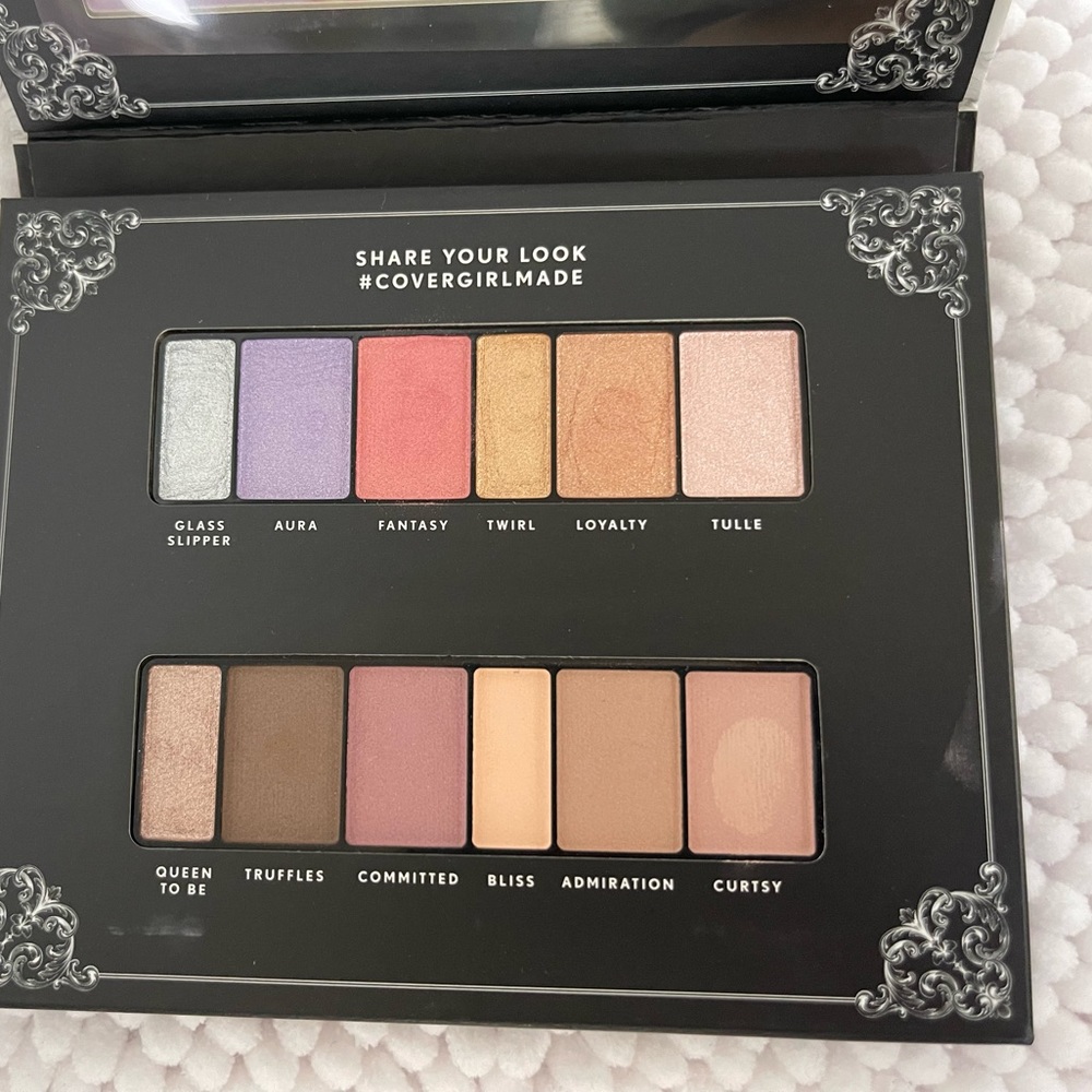 Cover Girl Ascension eye shadow pallet.